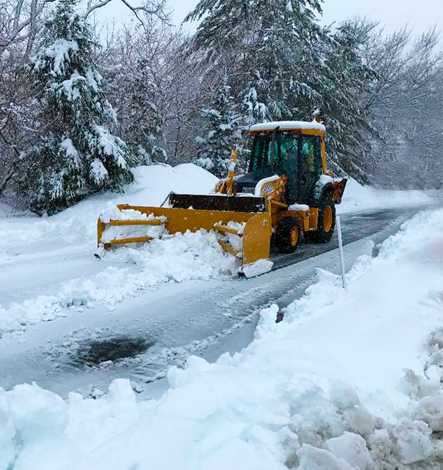 Cat® Backhoe Loader - Snow Removal